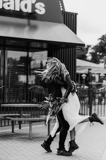 Fotógrafo de casamento Helena Shvareva (shvareva2018). Foto de 5 de julho 2020