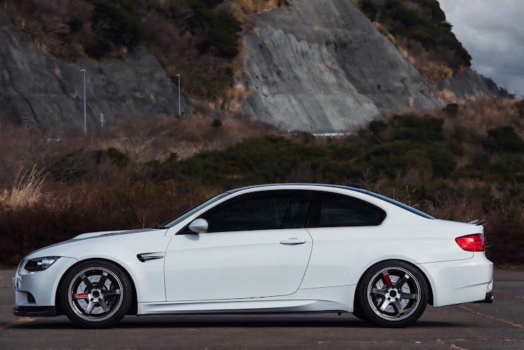 M3 クーペのいつもイイネ&コメントありがとうございます🙇‍♂️・アラゴスタ車高調・アクラポビッチ・ラプター・足回り点検に関するカスタム事例の投稿画像1枚目