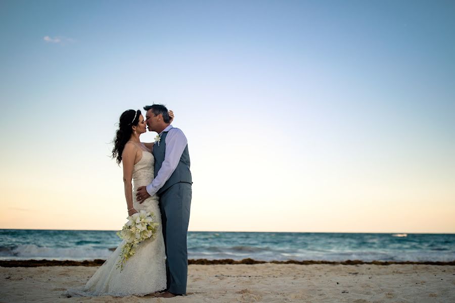 Fotografo di matrimoni Gareth Davies (gdavies). Foto del 16 aprile 2019