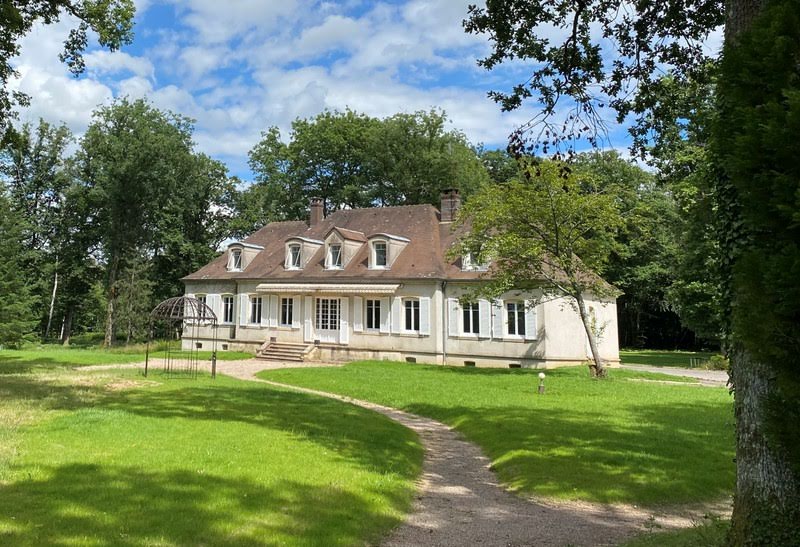 Vente maison 9 pièces 390 m² à Paray-le-Monial (71600), 660 000 €