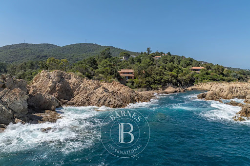 Seaside villa 3