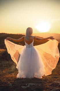 Fotografo di matrimoni Zoltán Radványi (rzoltanmedia). Foto del 12 gennaio