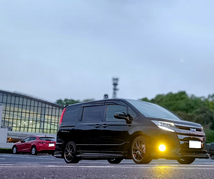 ノアの朝日夕日コラボ・仕事おわり夕日・ALPINE STYLE・BBS RI-Aに関するカスタム事例の投稿画像1枚目