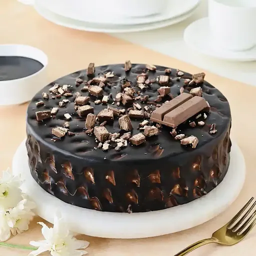 BNT Special KitKat Cake