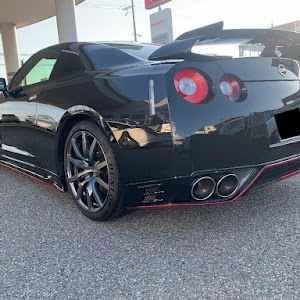 NISSAN GT-R R35