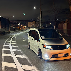セレナ C25