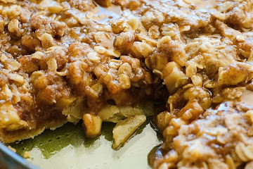 Deep Dish Apple Crisp