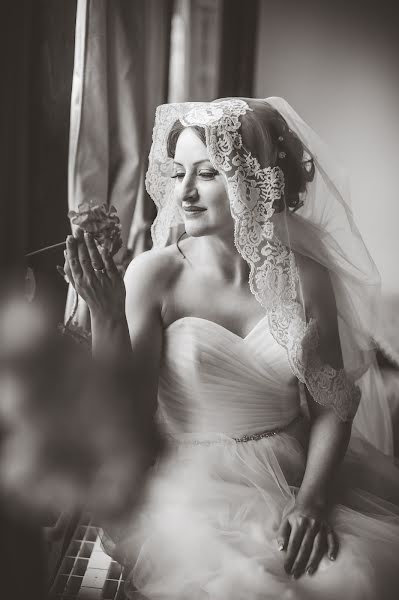 Wedding photographer Galina Zapartova (jaly). Photo of 15 March 2016