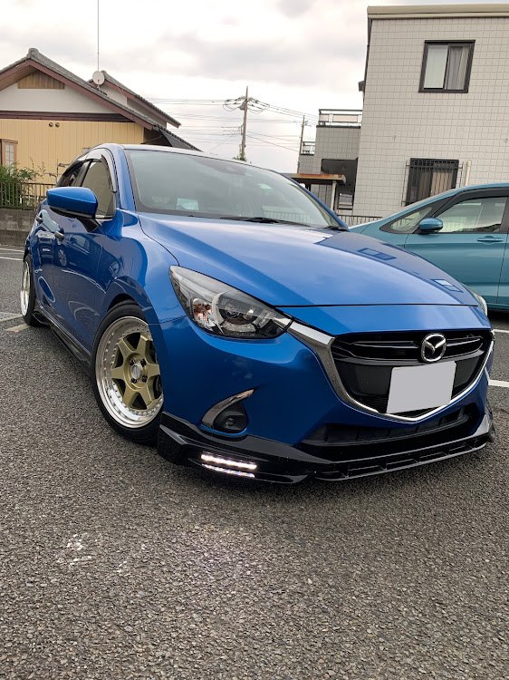 デミオのみんなでつくろうホイール図鑑・デミオ・SSR・ENKEI・SUPERSTAR WHEELSに関するカスタム事例の投稿画像3枚目