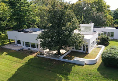 Maison avec piscine 1