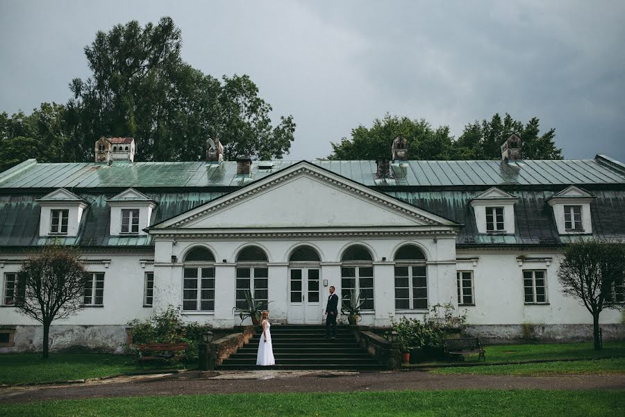 Fotógrafo de casamento Rafał Woźniak (youandi). Foto de 13 de fevereiro 2020