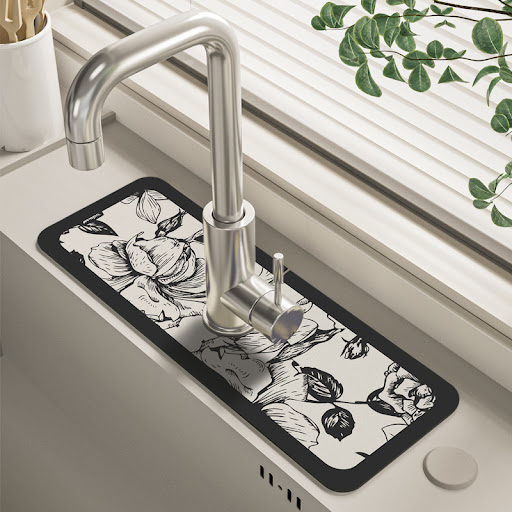 Title 7, Kitchen Faucet with Hydrophilic Pad and Non-sli...