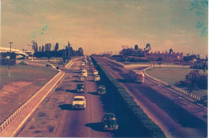 https://www.saobernardo.sp.gov.br/documents/915728/978029/18+-+Via+Anchieta+Km+18%2C++1968/284b3c76-091e-76ba-a436-1e0b2daaf263?t=1568919080999