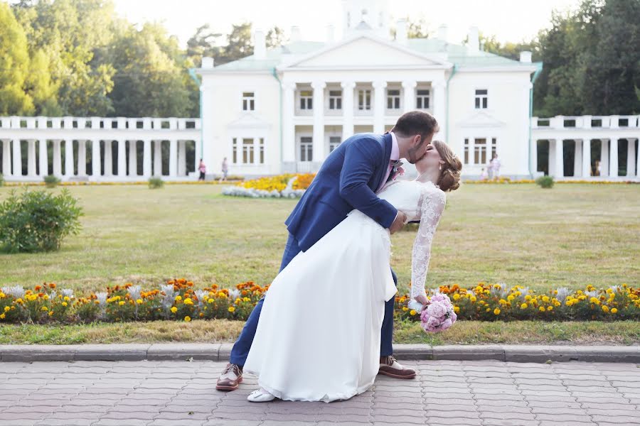 Wedding photographer Nataliya Romanova (nataliaromanova). Photo of 19 March 2015