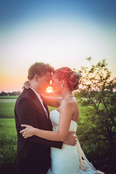 Fotografo di matrimoni Ákos Jurás (jurasakos). Foto del 23 maggio 2016