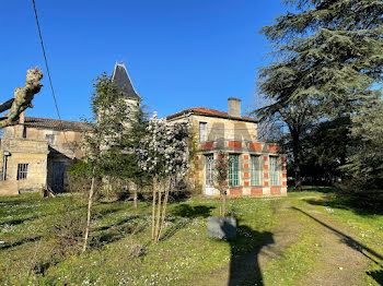 château à Arveyres (33)