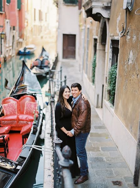 Fotografo di matrimoni Nadia Vaisse (nadiav). Foto del 26 marzo 2019