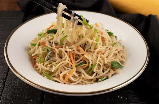 Veg Hakka Noodles