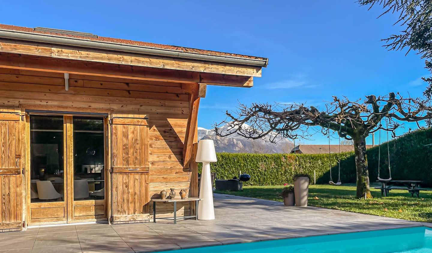 Maison avec piscine et jardin Annecy