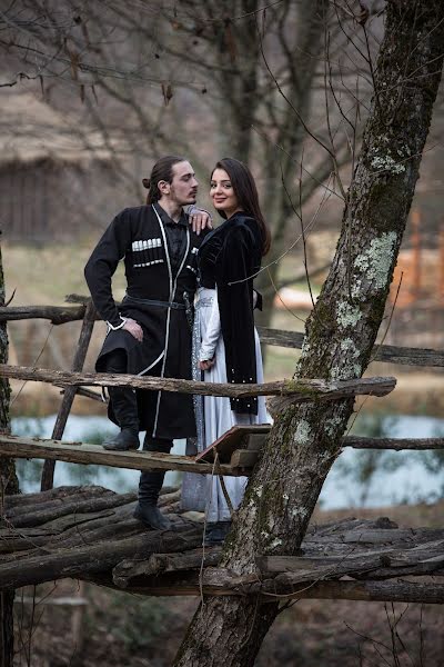 Fotógrafo de casamento Guja Khubutia (gujaguja12345). Foto de 1 de março 2019