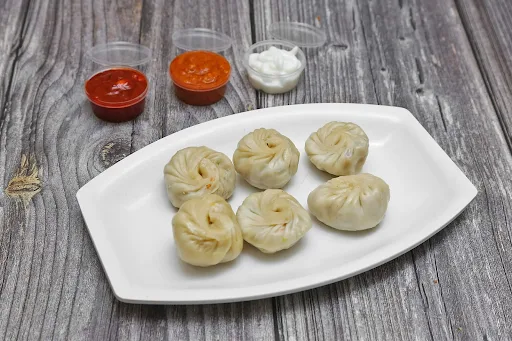 Veg Steamed Momos [6 Pieces]