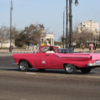 Ultime auto d'epoca a Cuba di 