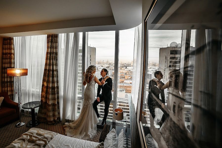 Wedding photographer Leonid Leshakov (leaero). Photo of 13 February 2019