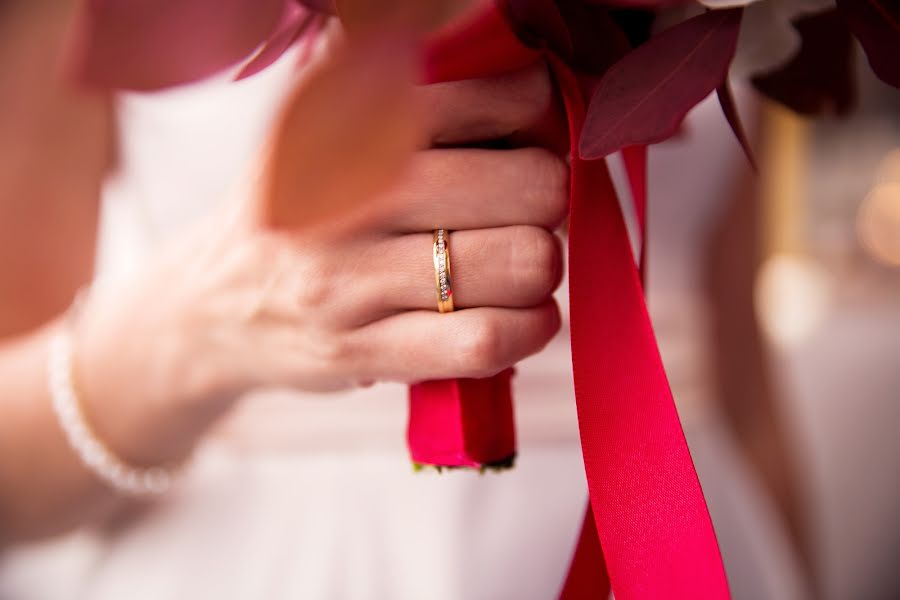 Fotógrafo de casamento Vasilisa Kozarezova (vkozarezova). Foto de 19 de outubro 2016