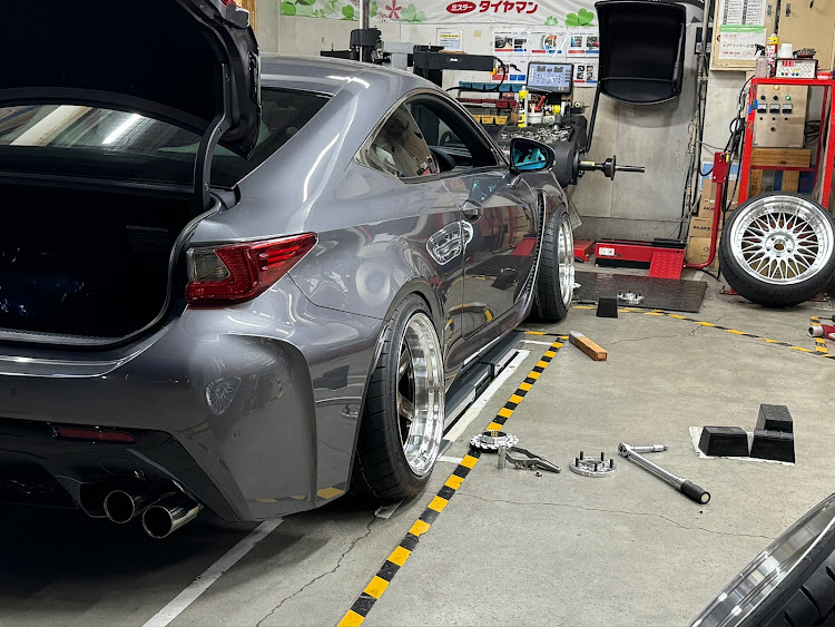 RC FのHNT会・嫁さんの足車・ねずッチ・SAI藤 商会・むっちり倶楽部に関するカスタム事例の投稿画像4枚目