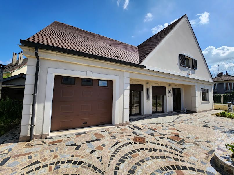 Vente maison 8 pièces 194 m² à Savigny-sur-Orge (91600), 520 000 €