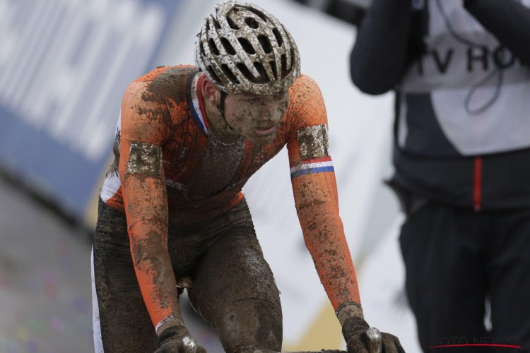 Nederlands kampioen Mathieu van der Poel verkiest zijn mountainbike boven kermiskoers