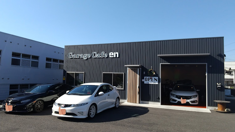 garage cafe enさんが投稿したGarage Cafe en・車好きと繋がりたい・オフ会・CIVIC・HONDAに関するカスタム事例の投稿画像4枚目