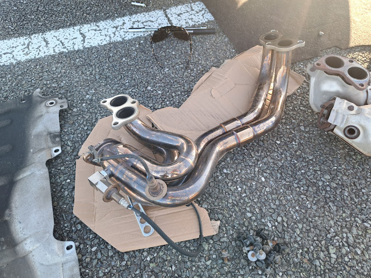 86の86・BRZ・DIY・エキマニ交換・マフラー交換に関するカスタム事例の投稿画像3枚目