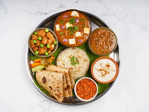 Kadhai Paneer Deluxe Thali