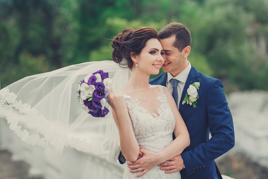 Fotografo di matrimoni Oleg Tovkach (pirotehniks). Foto del 4 ottobre 2018