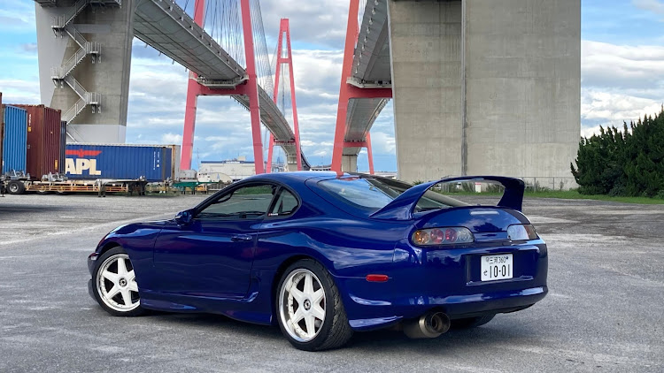 スープラのJZA80・スープラ・左斜め後ろ写真展・右斜め後ろ写真展・クリアテールに関するカスタム事例の投稿画像4枚目