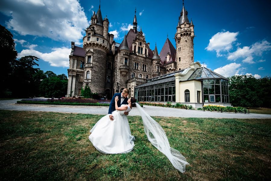 Fotografo di matrimoni Kamil Pawiński (klaudia-i-kamil). Foto del 2 settembre 2018