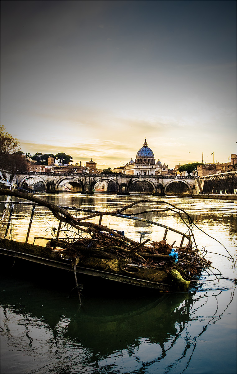 Miseria e nobiltà  di Paolo De Chellis