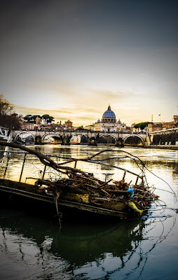 Miseria e nobiltà  di Paolo De Chellis