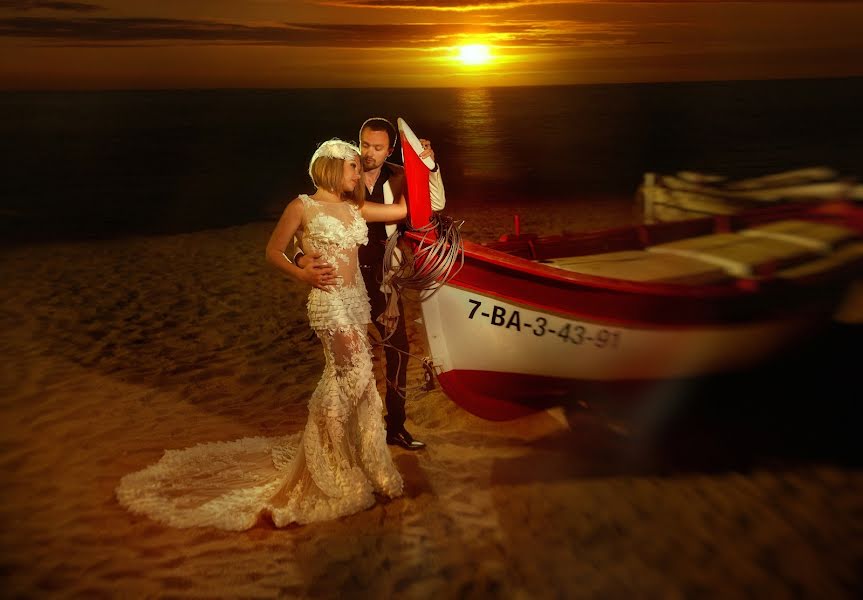 Wedding photographer Vadim Smolyak (dramat). Photo of 5 July 2014