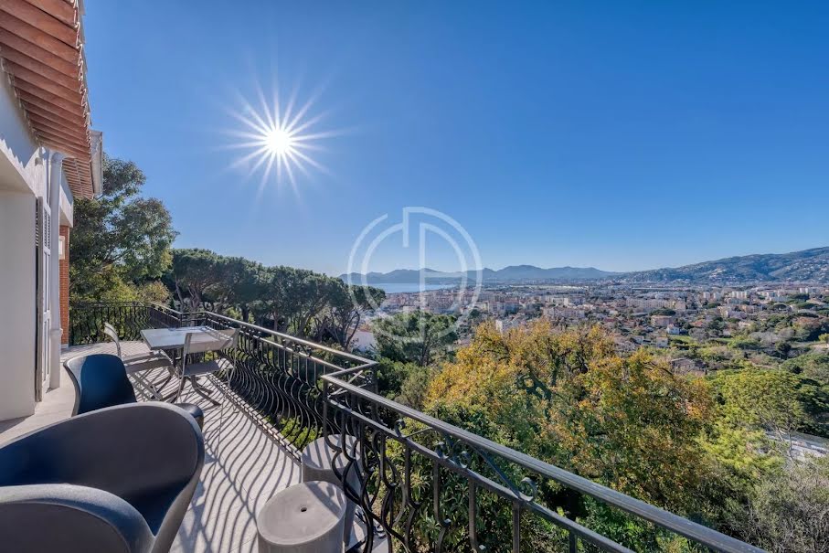 Vente villa 7 pièces 200 m² à Cannes (06400), 2 495 000 €