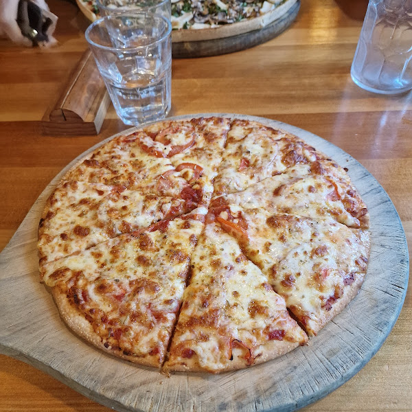 Gluten-free cheese and tomato pizza!