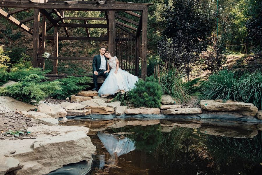 Fotógrafo de casamento Elena Pirova (pirovafamily). Foto de 21 de março 2020