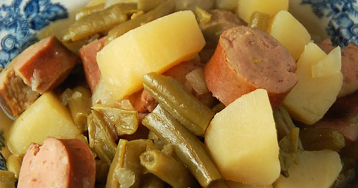 Crockpot Kielbasa and Green Beans - Brooklyn Farm Girl