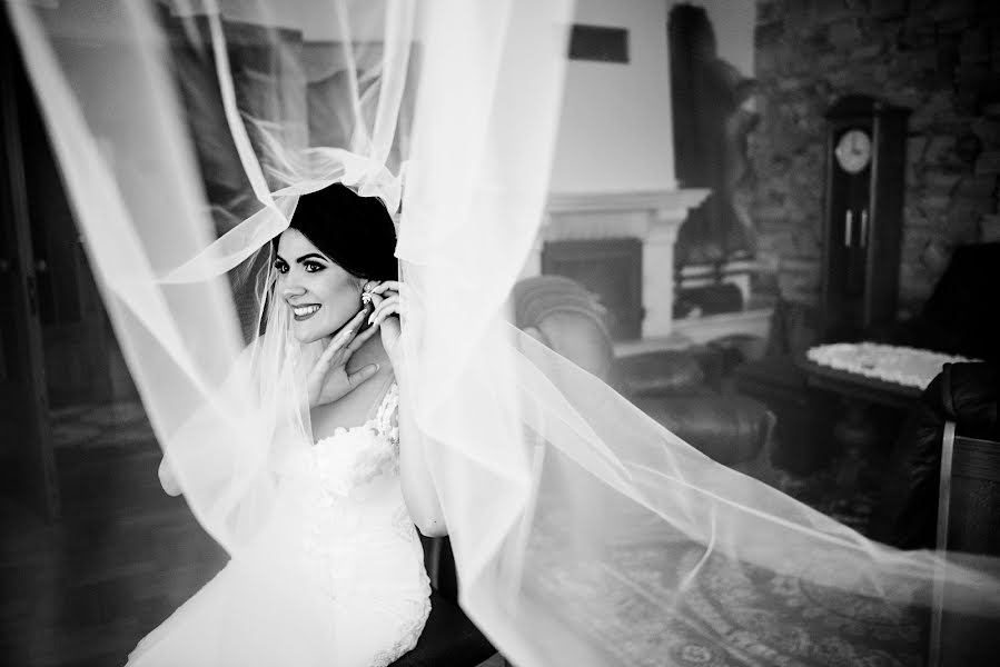 Wedding photographer Magdalena Korzeń (korze). Photo of 4 April 2019