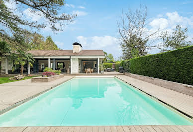 House with garden and terrace 13