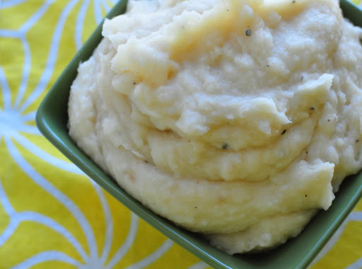 Creamy slow cooked mashed potatoes.