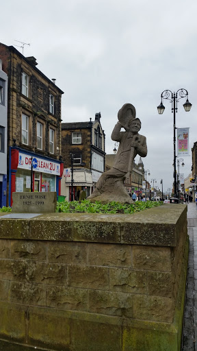 Ernie Wise Statue