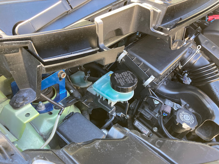 トールのDIY・そろそろ車検。。・花粉症はつらいよ・ブレーキフルード交換・車検の準備に関するカスタム事例の投稿画像6枚目