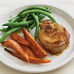 Spice-Rubbed Pork Chops was pinched from <a href="http://www.myrecipes.com/recipe/spice-rubbed-pork-chops-10000001924701/" target="_blank">www.myrecipes.com.</a>